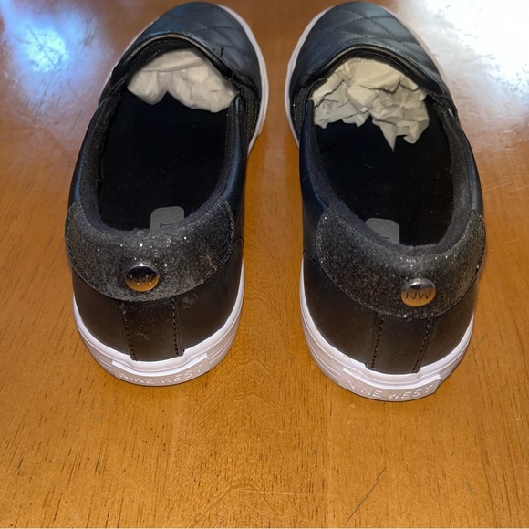 Nine West | Slip On Sneaker Shoe Black Glitter Silver Detail Women’s 7.5 - Picture 5 of 10